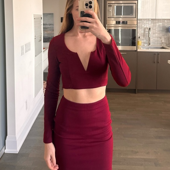TOBI Kylie Bodycon Set in Wine - Picture 3 of 8